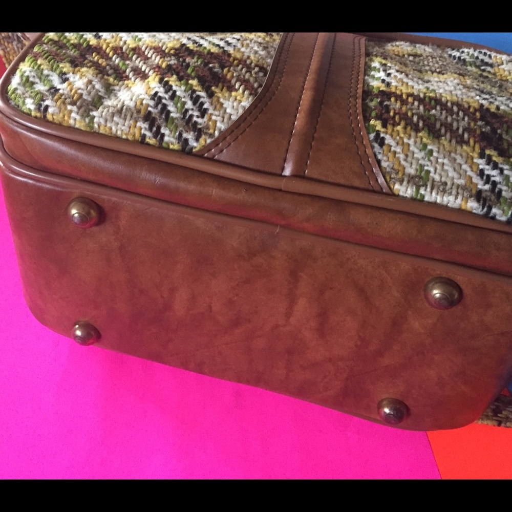 Vintage C & C Plaid And Travel - image 6